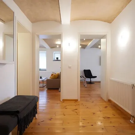 Gemutliche Altbauwohnung Fur Paare Appartement *